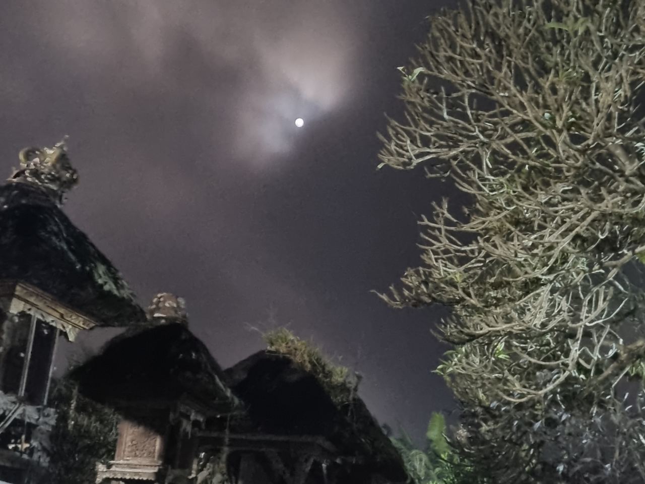 Purnama di Bali: Perjalanan Spiritual & Wisata Pura Ikonik — foto 2